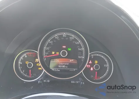 2018 Volkswagen Beetle 2.0T Coast/2.0T S из США, поврежденный, VIN 3VWFD7AT1JM704767